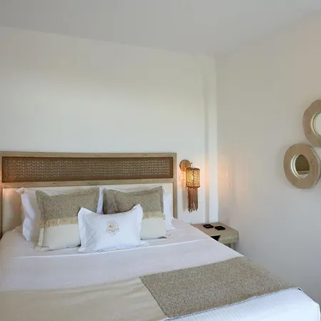 Executive Paros 4 Bedrooms Almyrikia Sunset Stunning Sea View Villa
