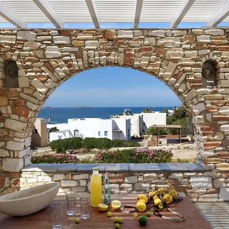 Executive Paros 4 Bedrooms Almyrikia Sunset Stunning Sea View * Isterni (Paros)
