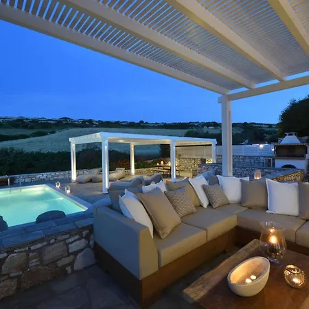 Executive Paros 4 Bedrooms Almyrikia Sunset Stunning Sea View * Isterni (Paros)