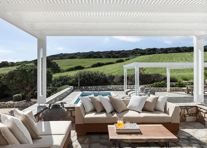 Executive Paros 4 Bedrooms Almyrikia Sunset Stunning Sea View * Isterni (Paros)