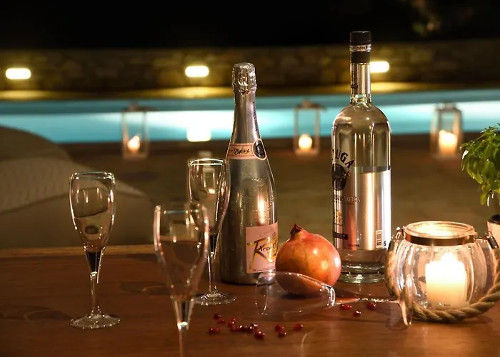 Executive Paros 4 Bedrooms Almyrikia Sunset Stunning Sea View * Isterni (Paros)